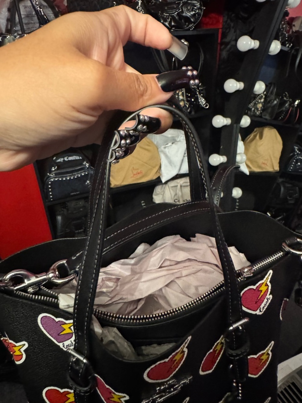 Coach Black heartstruck Leather Tote bag - Picture 4 of 4